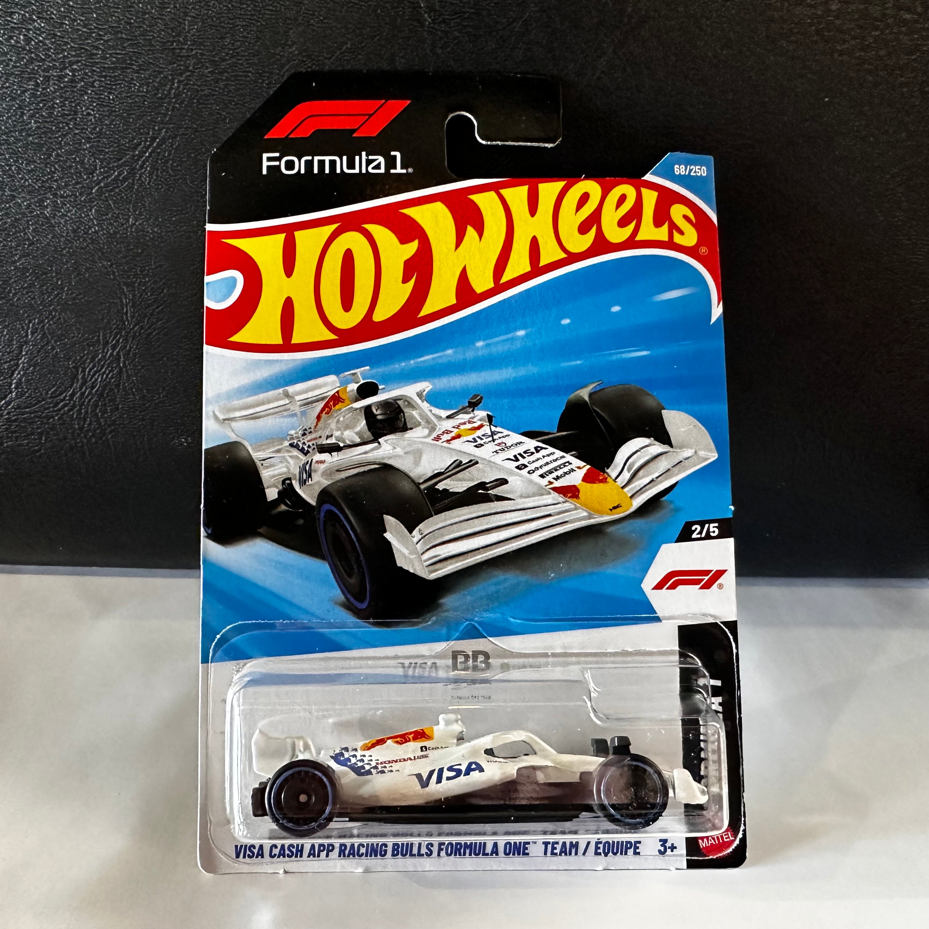 Hot Wheels Visa Cash App Racing Bulls Formula One Team – White / blue