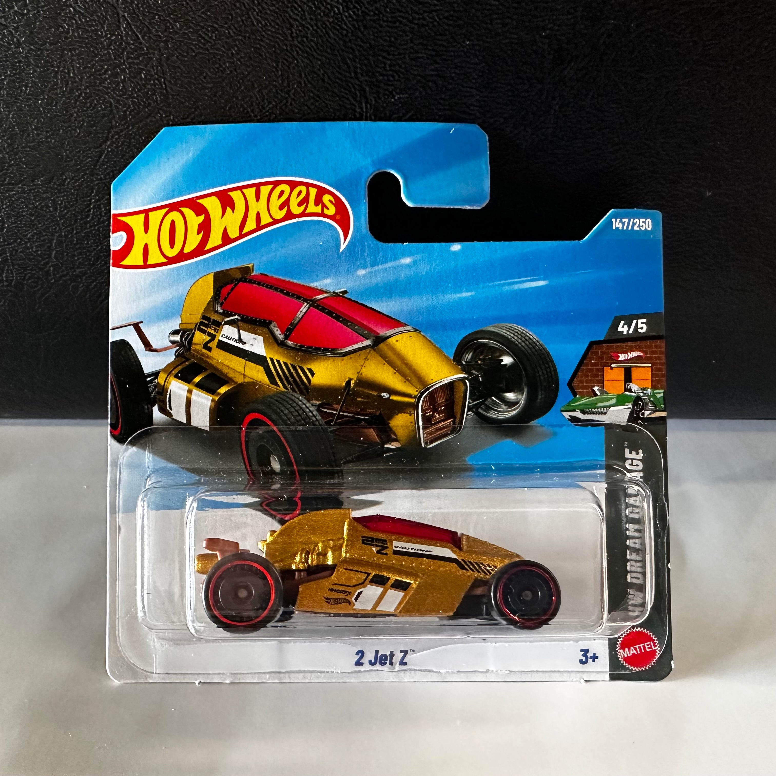 Hot Wheels 2 Jet Z – Gold / black