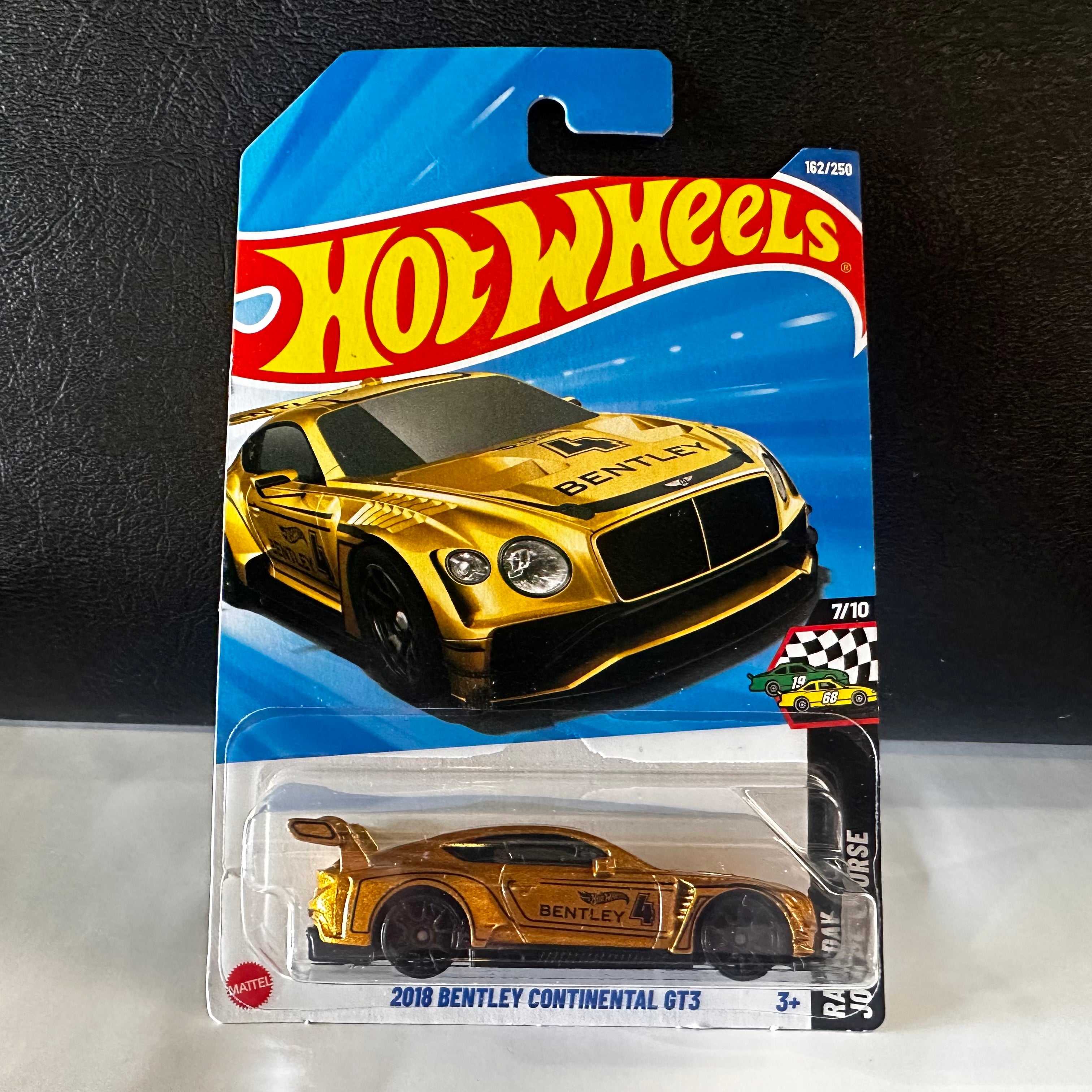 Hot Wheels 2018 Bentley Continental GT3 – Gold / black