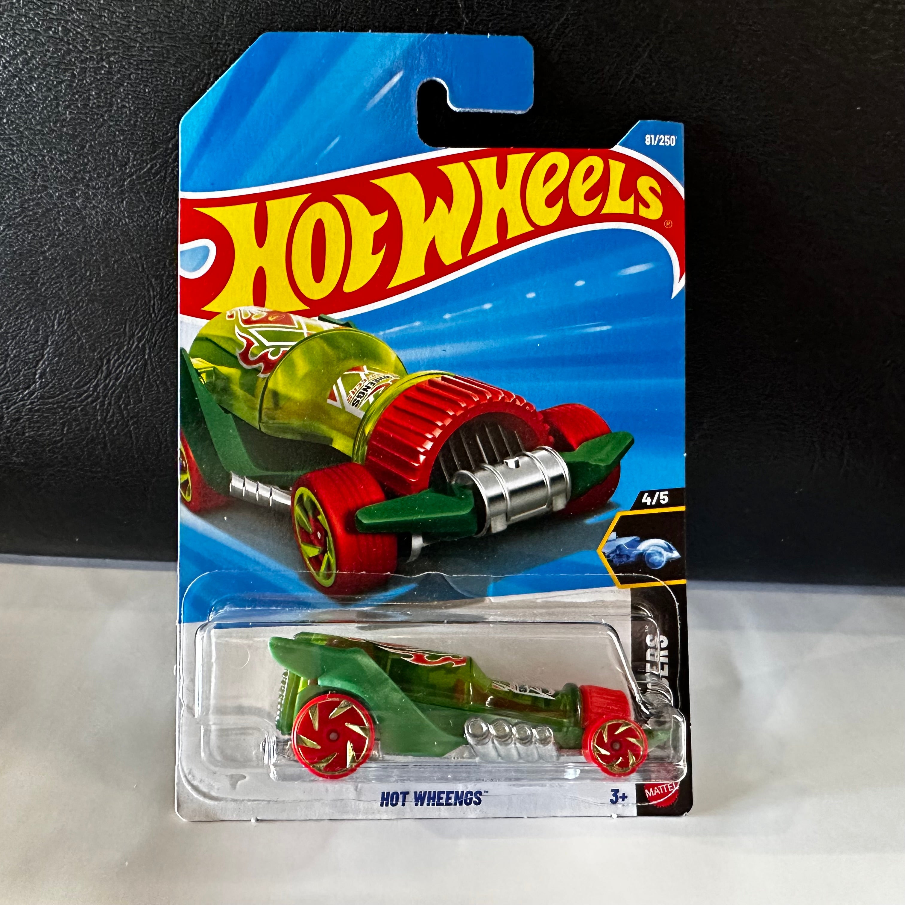 Hot Wheels Hot Weengs – Green / red